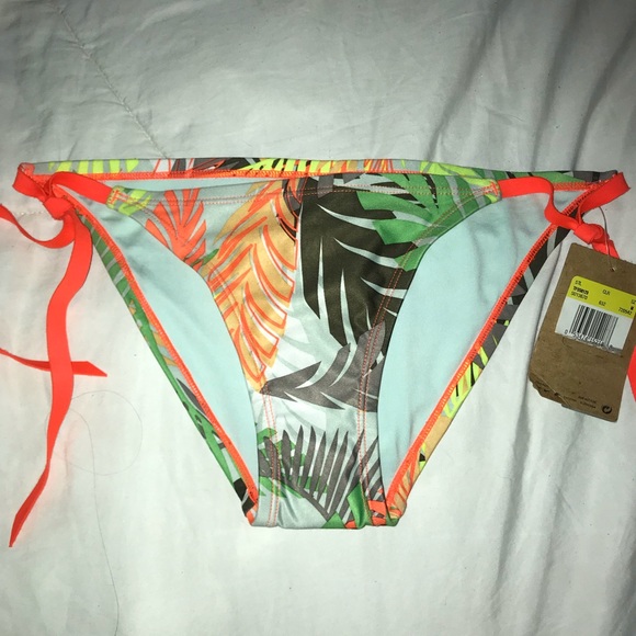 NWT Nike Sport bikini bottoms - Picture 2 of 4